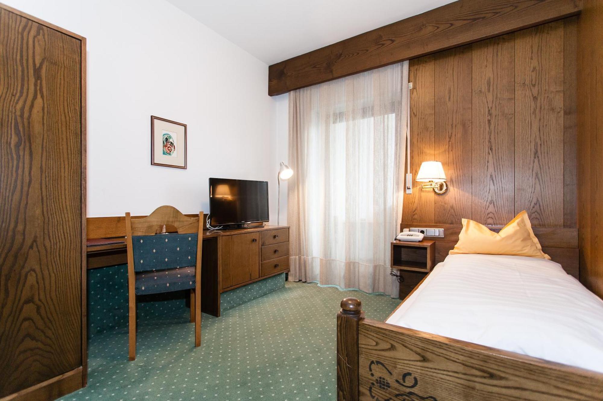 Hotel Am Wolfgrubenersee Soprabolzano Dış mekan fotoğraf