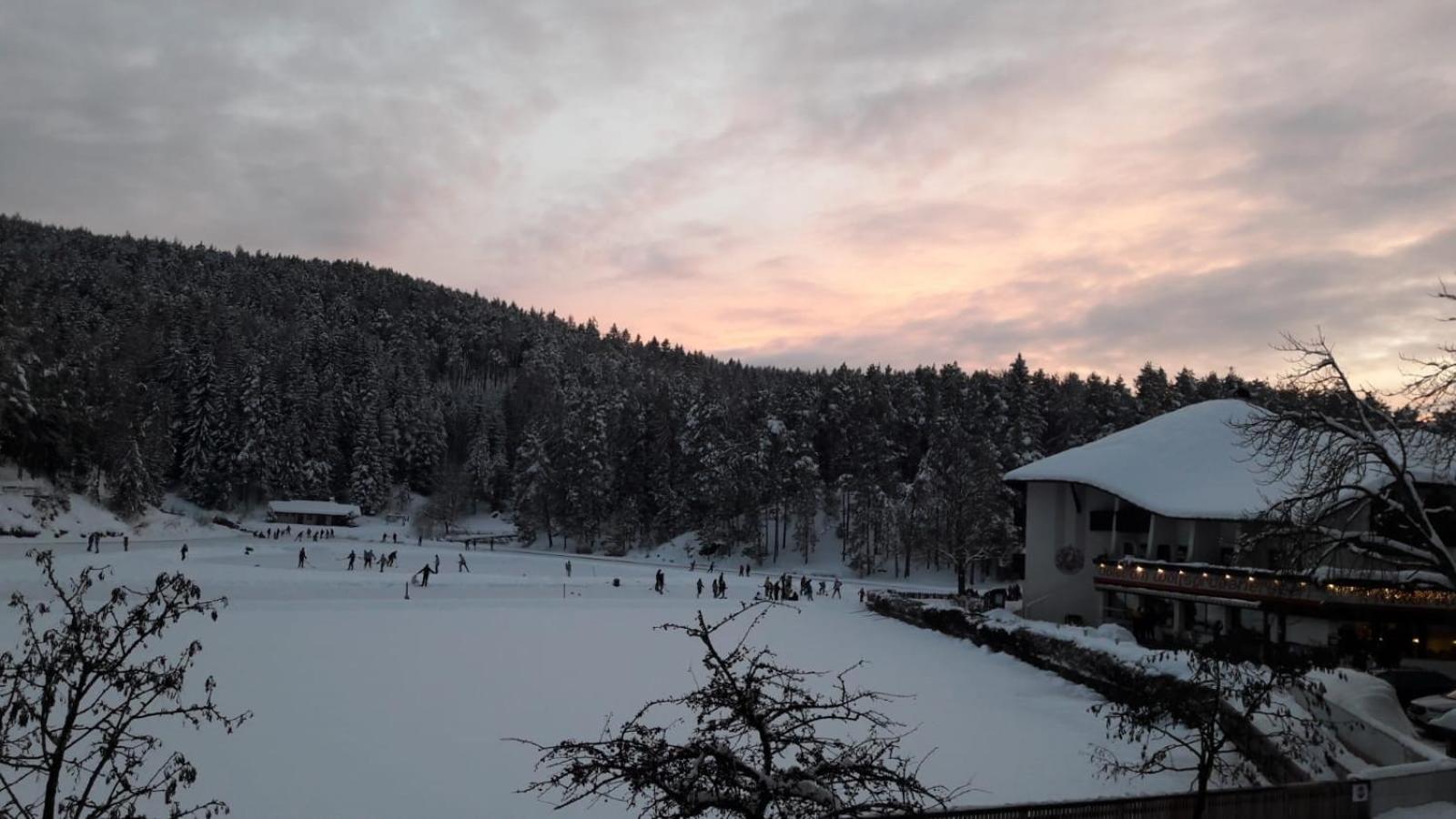 Hotel Am Wolfgrubenersee Soprabolzano Dış mekan fotoğraf